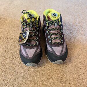 *NEW IN BOX* Merrell Hiking Shoes